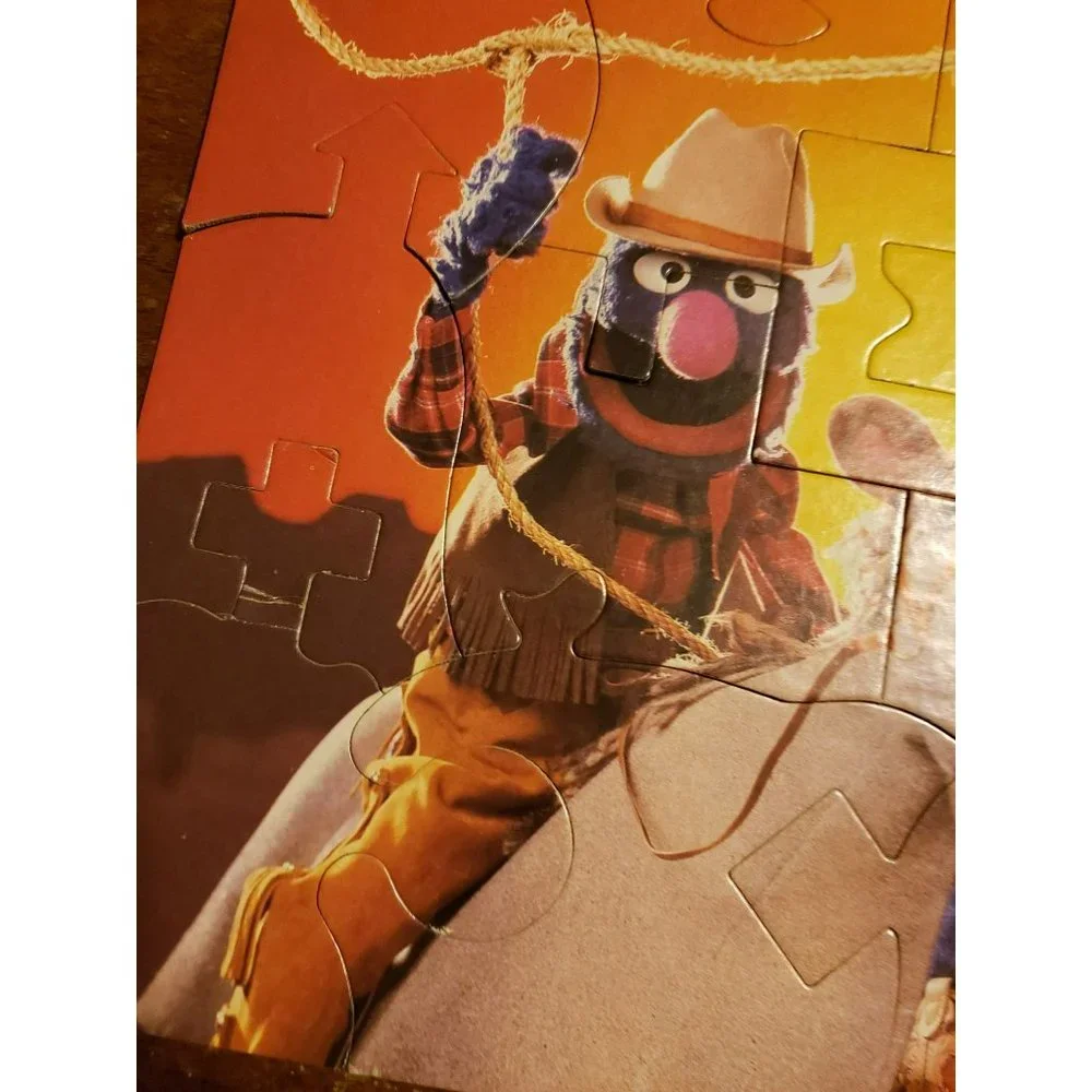 Milton Bradley Vintage Sesame Street Muppets 24 Piece Gonzo‎ Puzzle